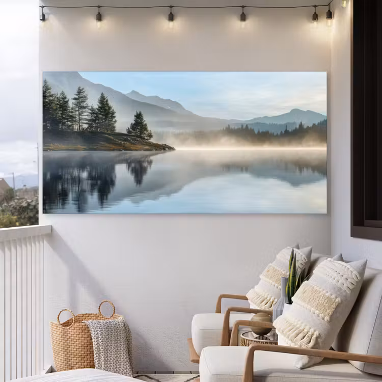 Meer - Mist - Bergen - Landschap Tuinposter op houten frame 2 cm dik xxl -sfeer1