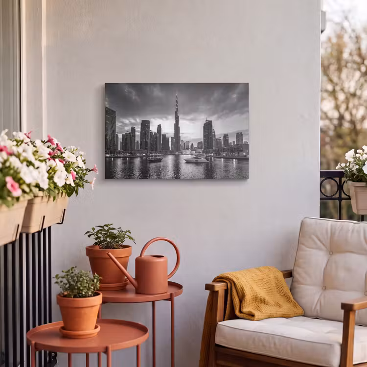 Stad - Skyline - Architectuur - Avond - Zwart-wit Tuinposter op houten frame 2 cm dik klein -sfeer1
