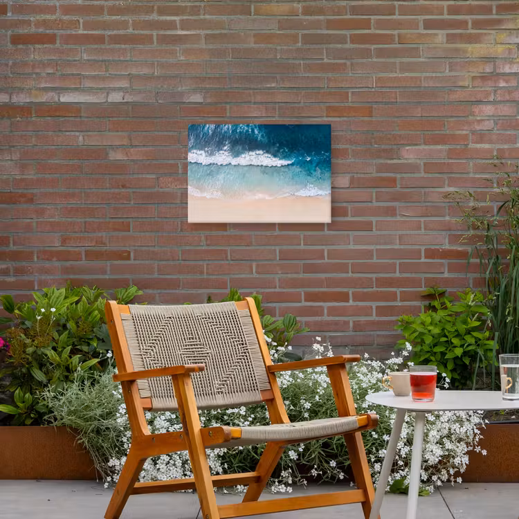Strand - Zee - Golven - Natuur - Blauw Tuinposter op houten frame 2 cm dik klein -sfeer3