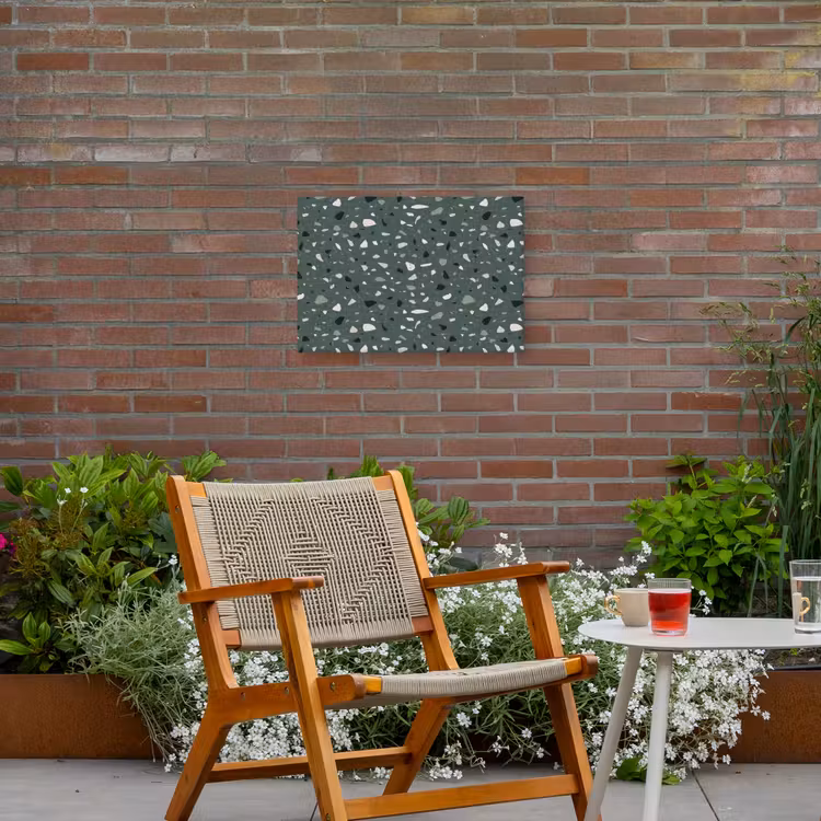 Terrazzo - Patroon - Kleurrijk - Groen Tuinposter op houten frame 2 cm dik klein 845 -sfeer3