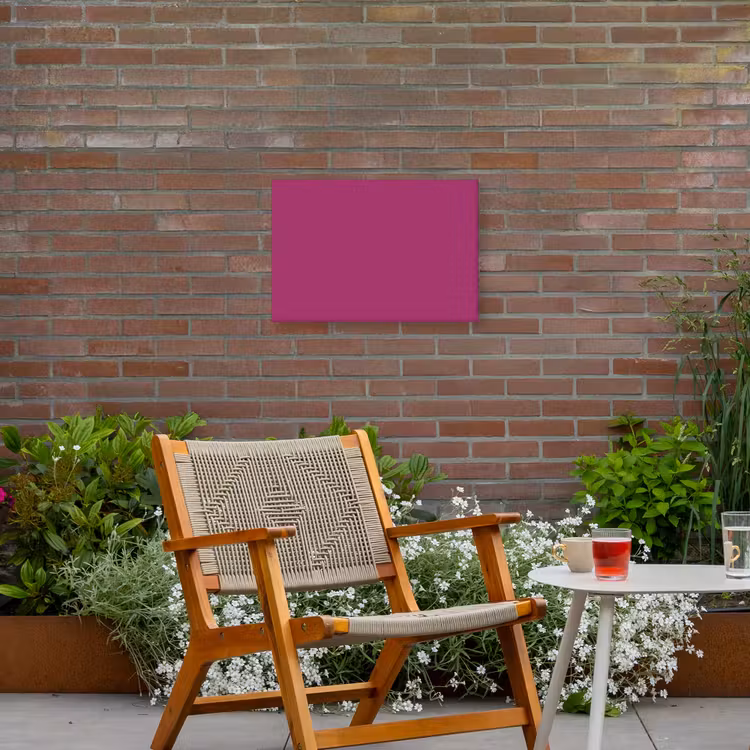Deep - Magenta - Paars Tuinposter op houten frame 2 cm dik klein 845 -sfeer3