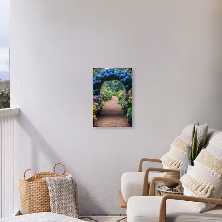 Doorkijk - Bloemen - Hortensia - Pad Tuinposter op houten frame 2 cm dik klein -sfeer1