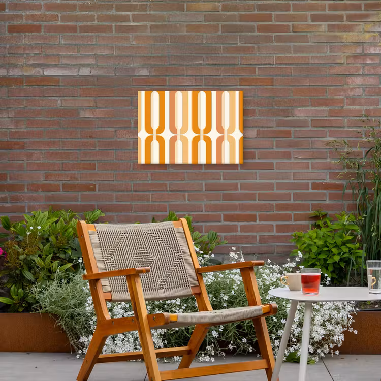 U-vorm - Retro - Oranje Tuinposter op houten frame 2 cm dik klein 845 -sfeer3