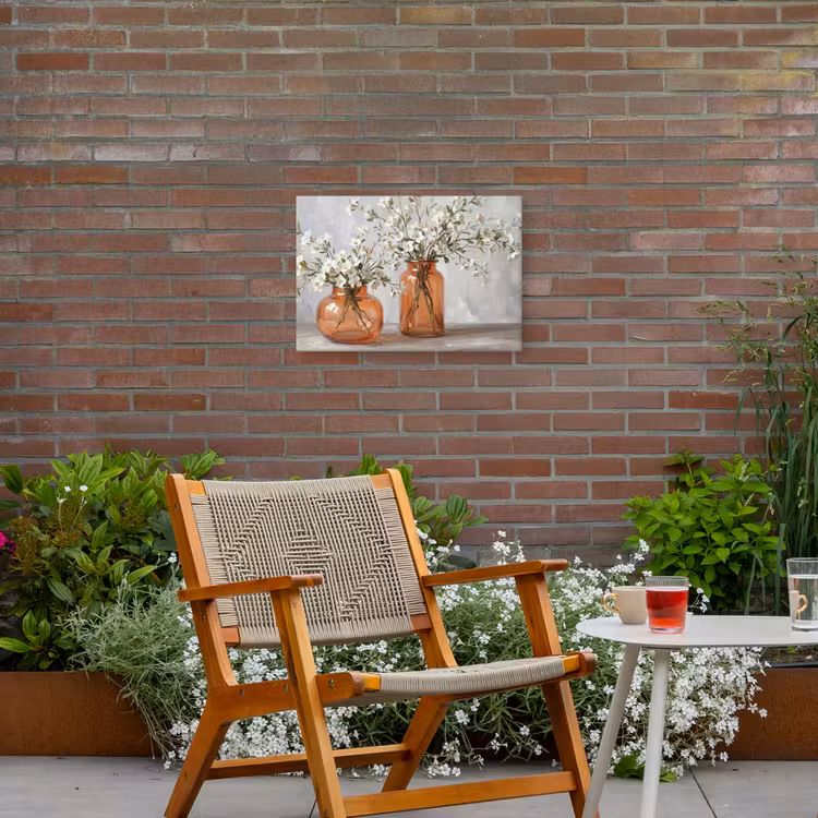 Vazen - Bloemen - Oranje Tuinposter op houten frame 2 cm dik klein -sfeer3