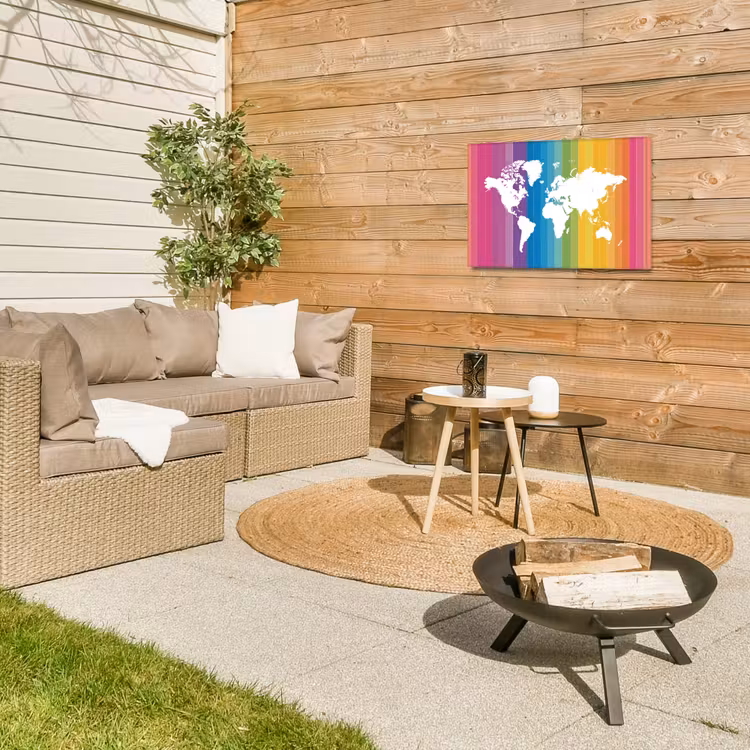 Wit - Wereldkaart - Regenboog - Banen Tuinposter op houten frame 2 cm dik klein -sfeer2