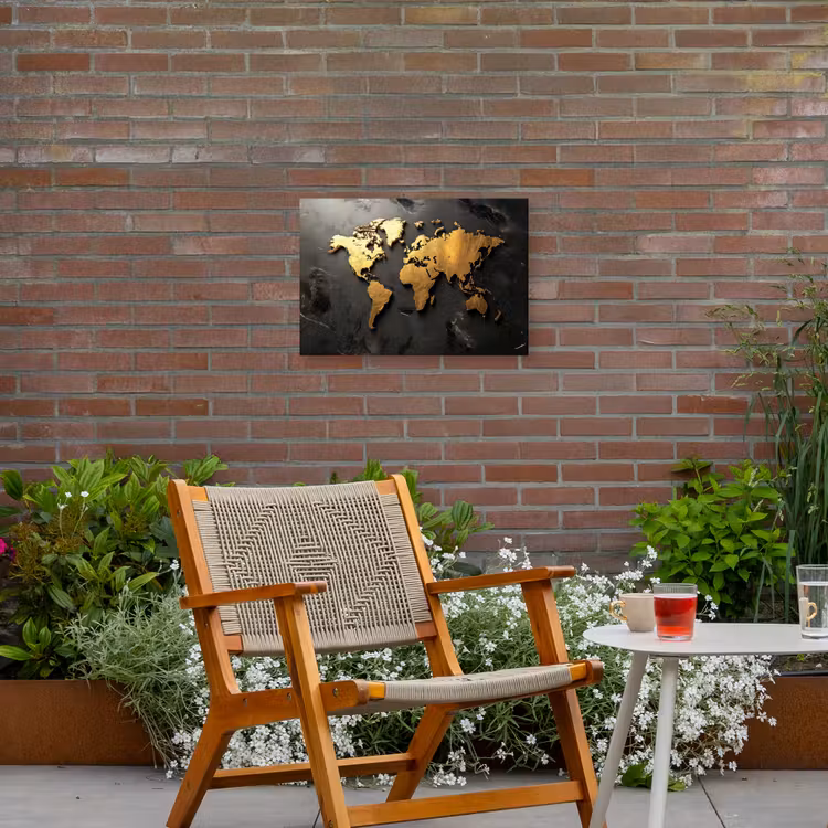 Wereldkaart - Driedimensionaal - Realistisch - Zwart Tuinposter op houten frame 2 cm dik klein -sfeer3