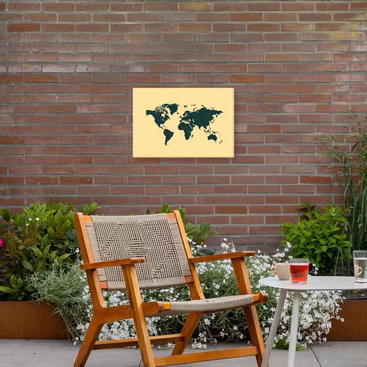 Wereldkaart - Eenvoudig - Strak - Groen Tuinposter op houten frame 2 cm dik klein -sfeer3