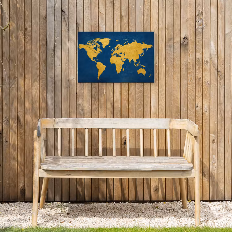 Wereldkaart - Elegant - Blauw Tuinposter op houten frame 2 cm dik klein -sfeer4
