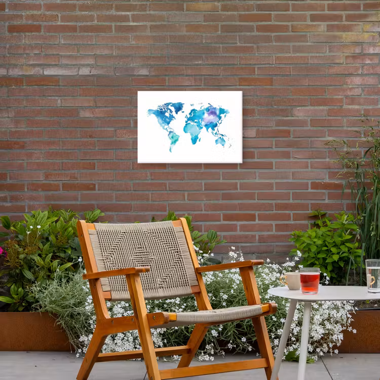 Wereldkaart - Verf - Blauw - Paars Tuinposter op houten frame 2 cm dik klein -sfeer3