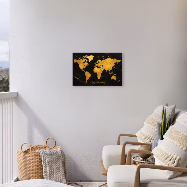 Wereldkaart - Goud - Marmer Tuinposter op houten frame 2 cm dik klein -sfeer1