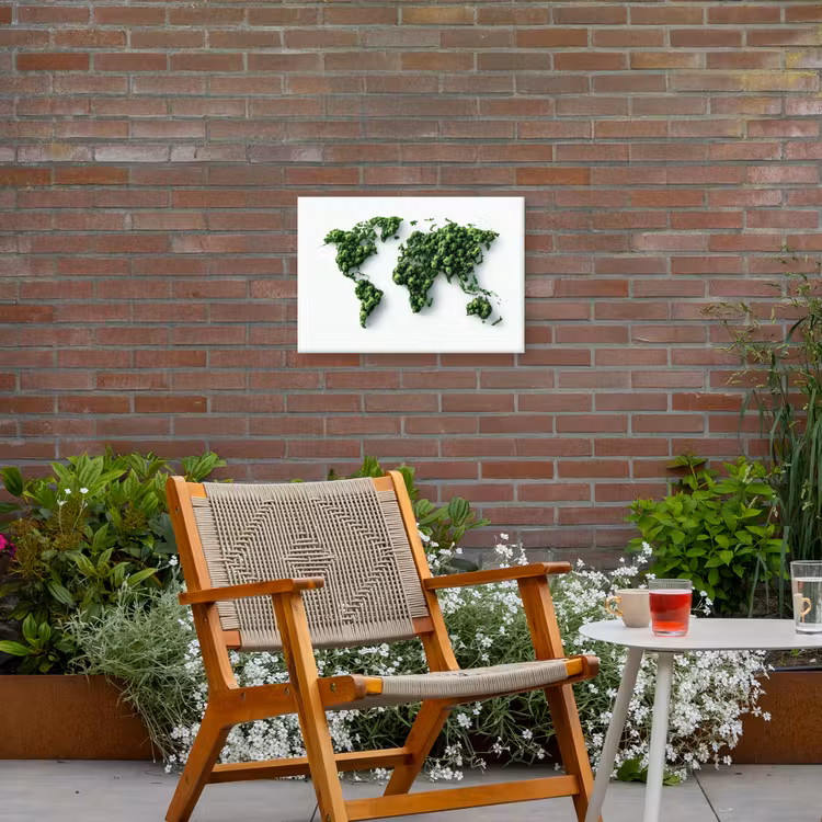 Wereldkaart - Groene bomen Tuinposter op houten frame 2 cm dik klein -sfeer3