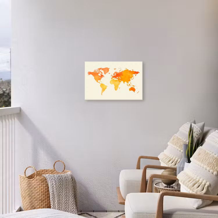 Wereldkaart - Oranje - Kleurrijk Tuinposter op houten frame 2 cm dik klein -sfeer1