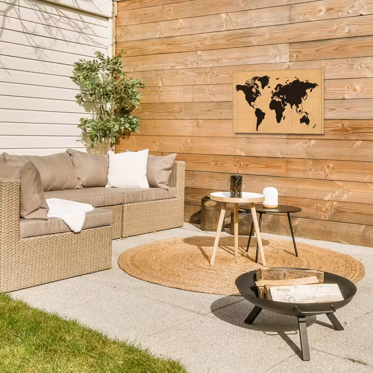 Wereldkaart - Raster -Zwart Tuinposter op houten frame 2 cm dik klein -sfeer2