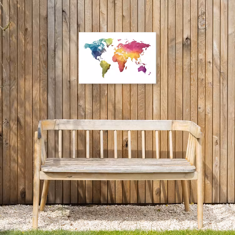 Wereldkaart - Regenboog - Wit Tuinposter op houten frame 2 cm dik klein -sfeer4