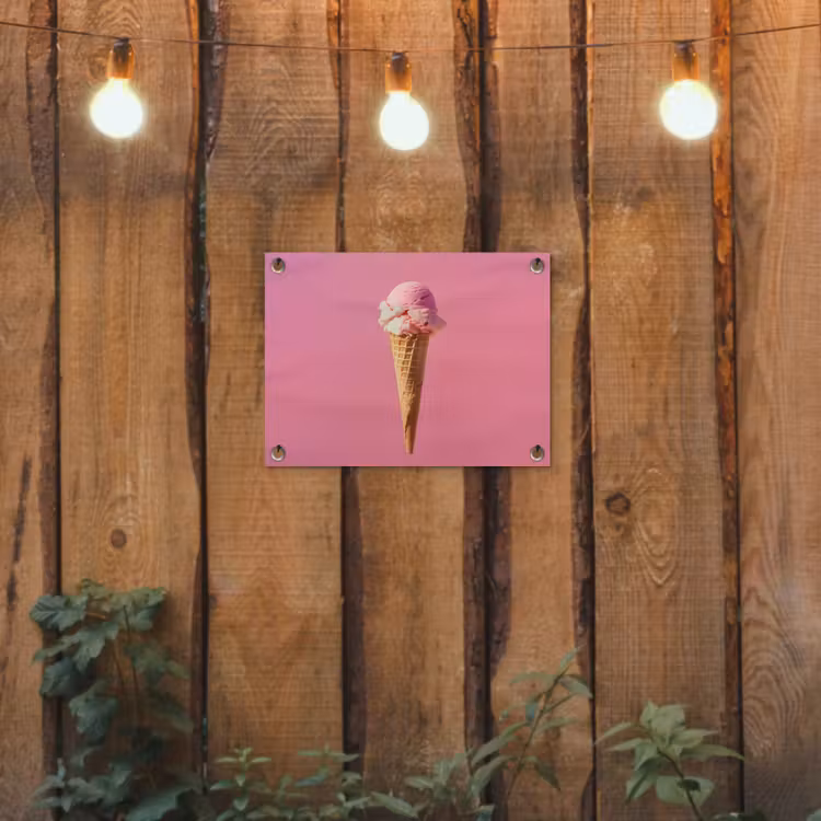 Hoorntje - Schepijs - Roze tuinposter los doek klein -sfeer1