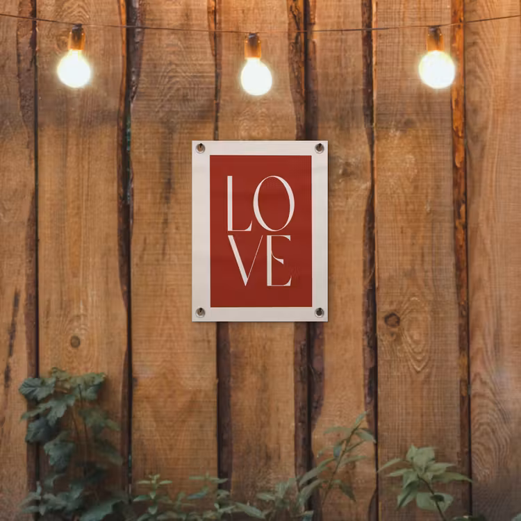 Love - Rood - Minimalistisch tuinposter los doek klein -sfeer1