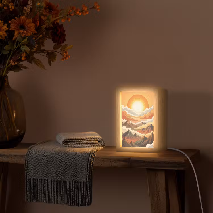 Bergen - Wolken - Natuur - Zonsopgang - Oranje Light Box met kabel (Tafellamp) klein -sfeer4