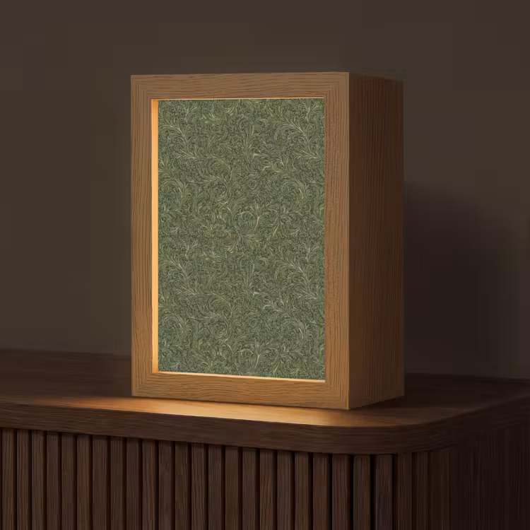 Donker - Groen - Krullend - Botanisch Light Box met kabel (Tafellamp) klein 925 -z3d_website
