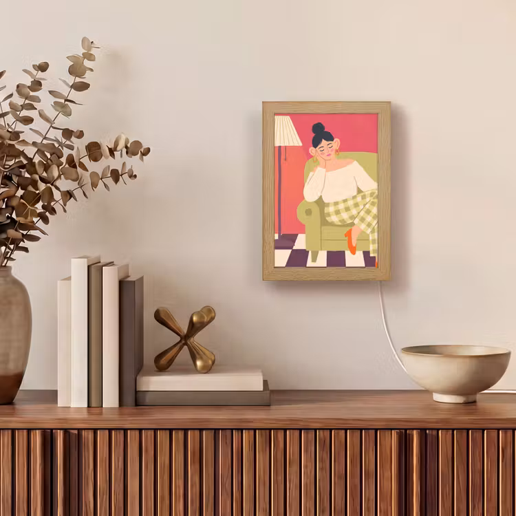 Personalisierte Lightbox - Frau – Ruhe – Innenraum – Modern – Kunst - Vrouw - Rust - Interieur - Modern - Kunst Light Box met kabel (Tafellamp) klein