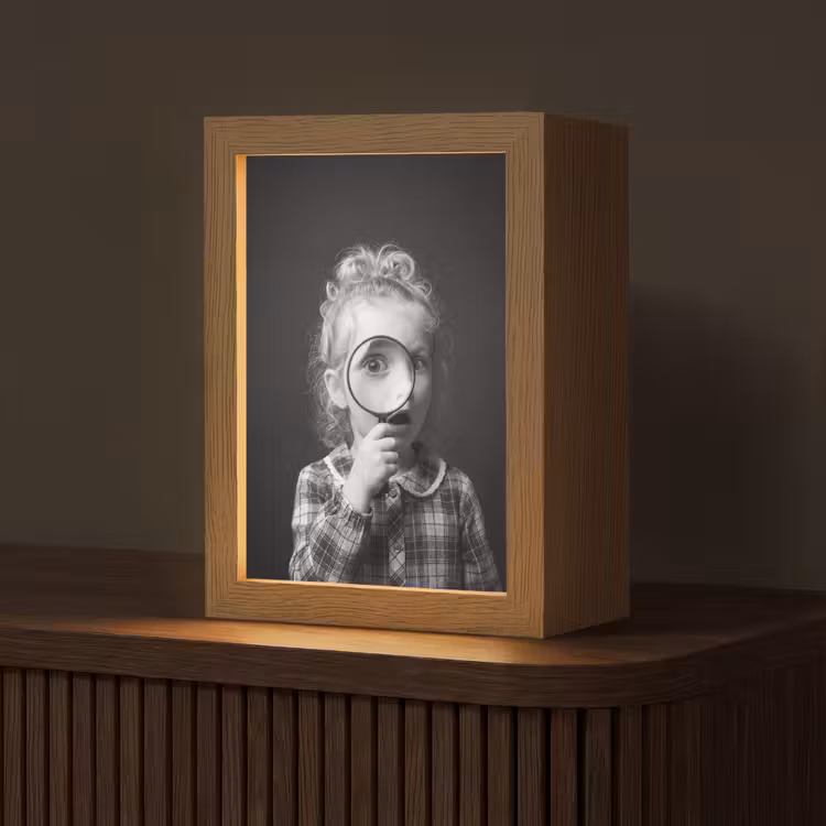 Kind - Vergrootglas - Portret - Zwart-wit Light Box met kabel (Tafellamp) klein -z3d_website