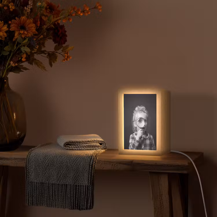 Kind - Vergrootglas - Portret - Zwart-wit Light Box met kabel (Tafellamp) klein -sfeer4