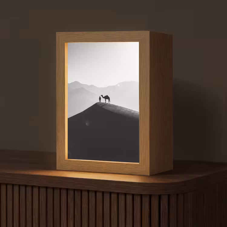 Mens - Kameel - Zandduin - Natuur - Monochroom Light Box met kabel (Tafellamp) klein -z3d_website