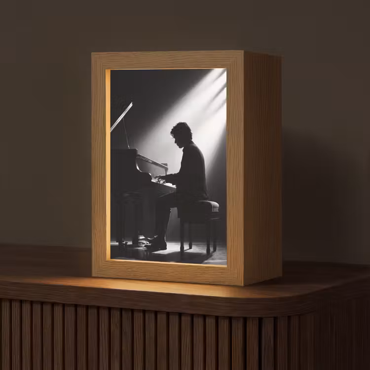 Persoon - Piano - Muziek - Zwart-wit - Podium Light Box met kabel (Tafellamp) klein -z3d_website