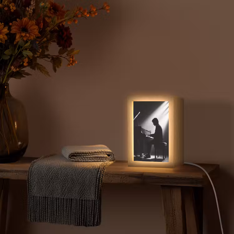 Persoon - Piano - Muziek - Zwart-wit - Podium Light Box met kabel (Tafellamp) klein -sfeer4