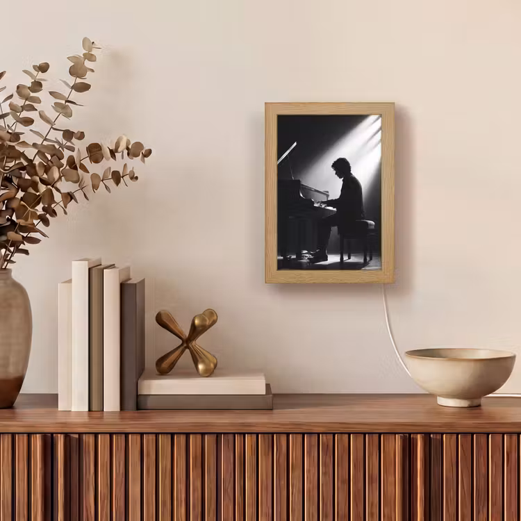 Persoon - Piano - Muziek - Zwart-wit - Podium Light Box met kabel (Tafellamp) klein -sfeer2