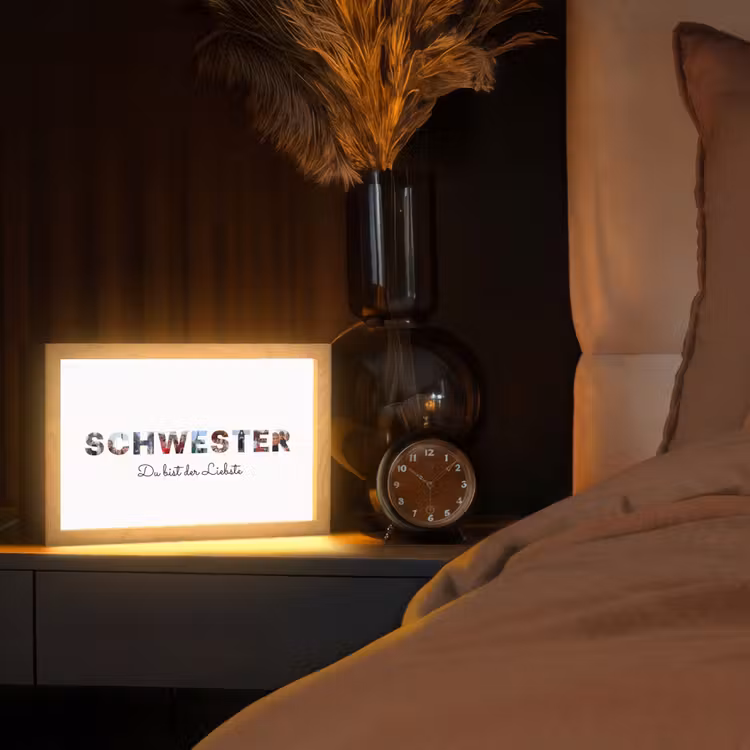 upload-69d8e362b023c-schwester Light Box met kabel (Tafellamp) klein -sfeer1