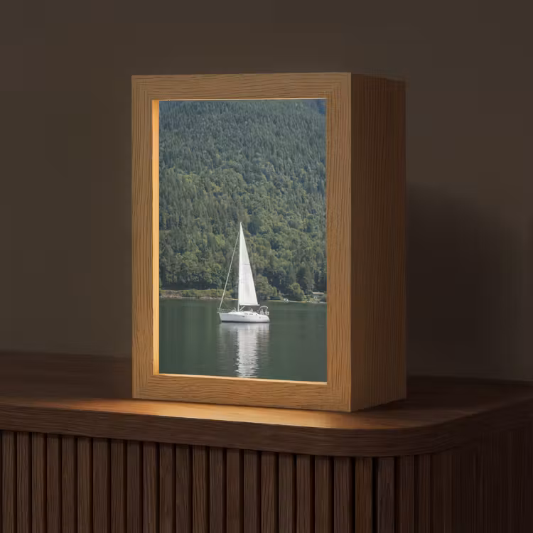 Personalisierte Lightbox - Segelboot – Wasser – Berge – Natur – Grün - Zeilboot - Water - Bergen - Natuur - Groen Light Box met kabel (Tafellamp) klein