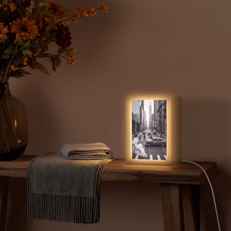 Personalisierte Lightbox - Stadt – Straße – Gebäude – Verkehr – Schwarz-Weiß - Stad - Straat - Gebouwen - Verkeer - Zwart-wit Light Box met kabel (Tafellamp) klein