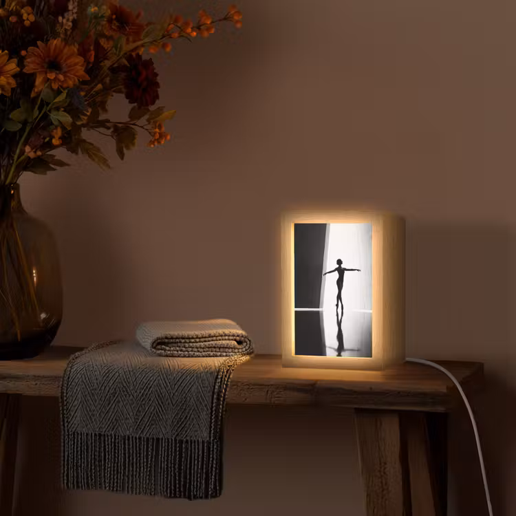 Danser - Silhouette - Kunst - Modern - Zwart-wit Light Box met kabel (Tafellamp) klein -sfeer4