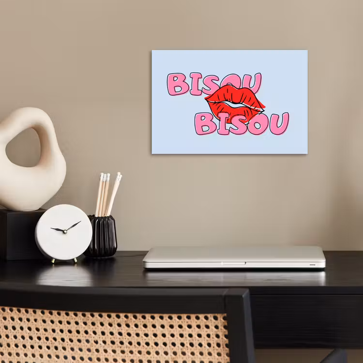 Bisou - Blauw - Roze - Lippen poster papier klein -sfeer1