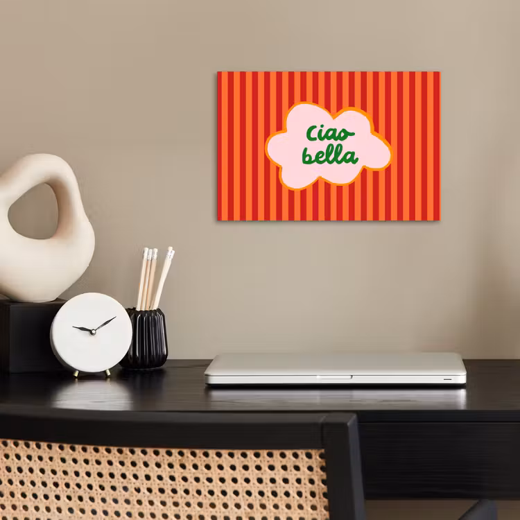 Ciao bella - Tekstwolk - Strepen - Oranje poster papier klein -sfeer1