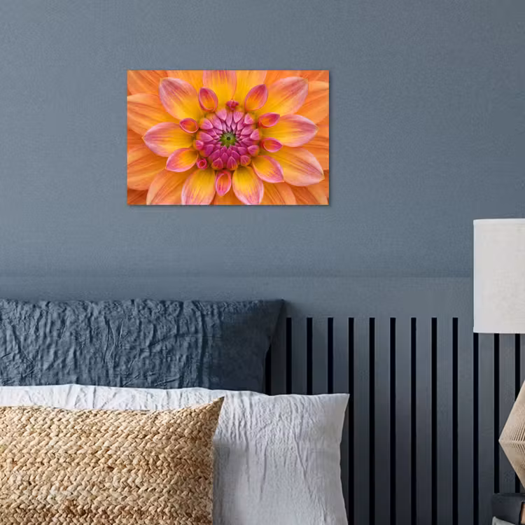 Dahlia - Bloem - Oranje poster papier klein -sfeer2