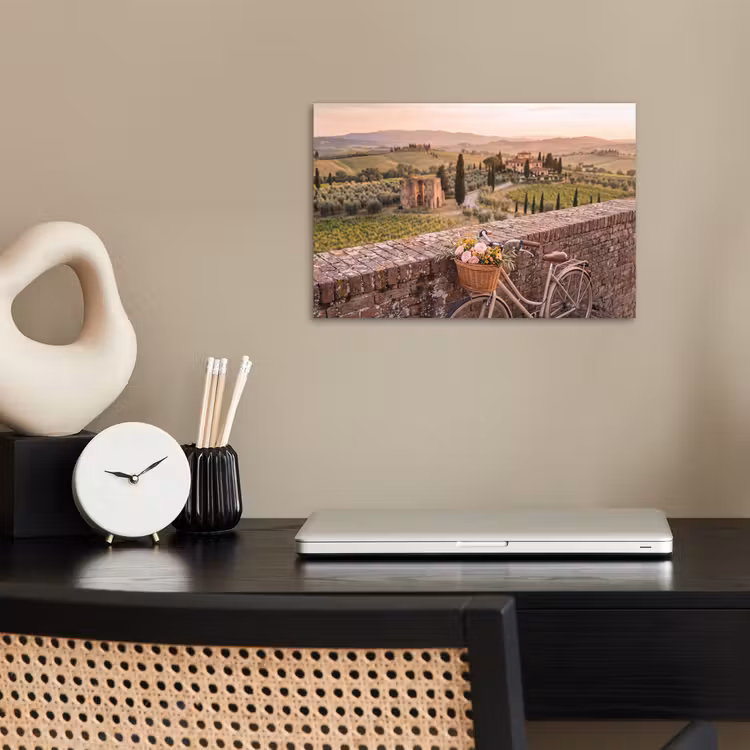 Fiets - Bloemen - Toscane - Landschap - Roze poster papier klein -sfeer1