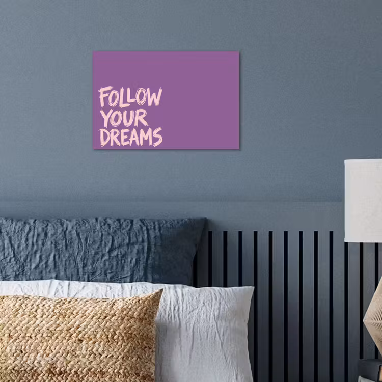 Follow your dreams - Paars - Penseeltextuur poster papier klein -sfeer2