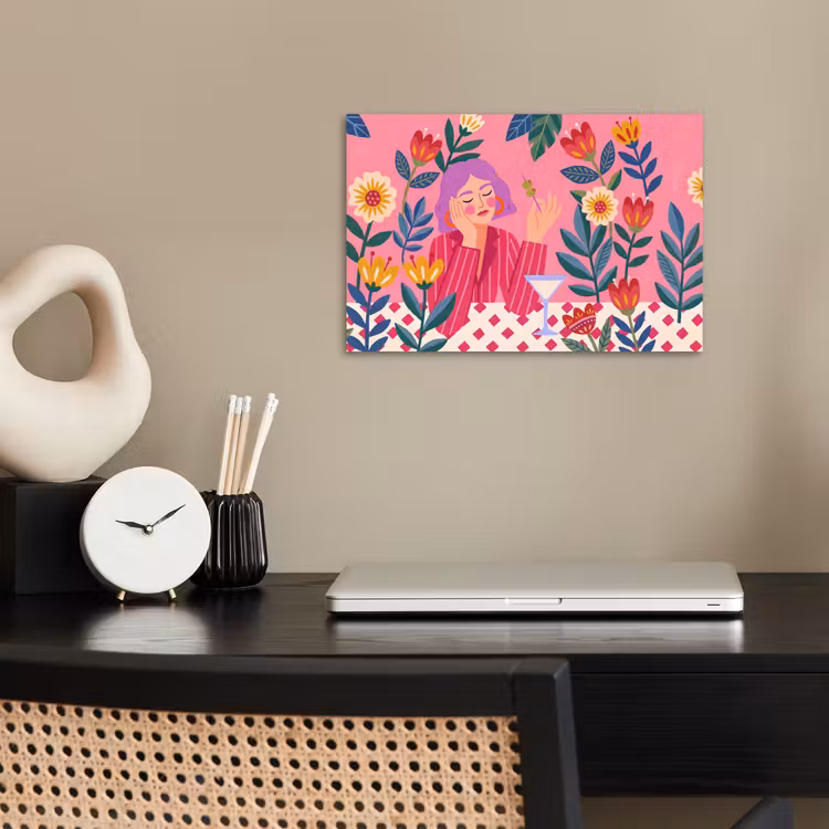 Vrouw - Cocktail - Bloemen - Modern - Roze poster papier klein -sfeer1