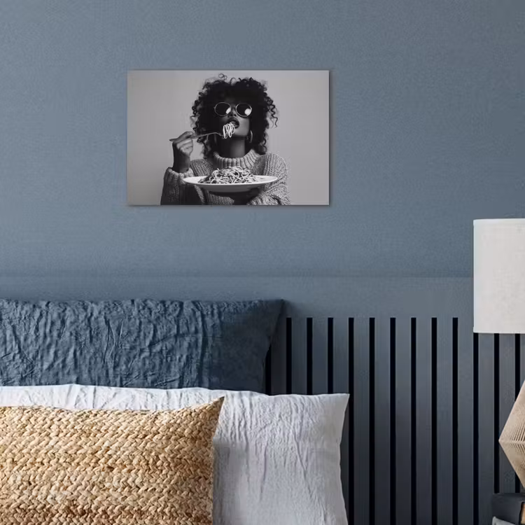 Vrouw - Pasta - Zwart - Wit poster papier klein -sfeer2