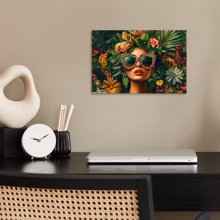 Vrouw - Panterprint - Jungle - Natuur - Luxe poster papier klein -sfeer1