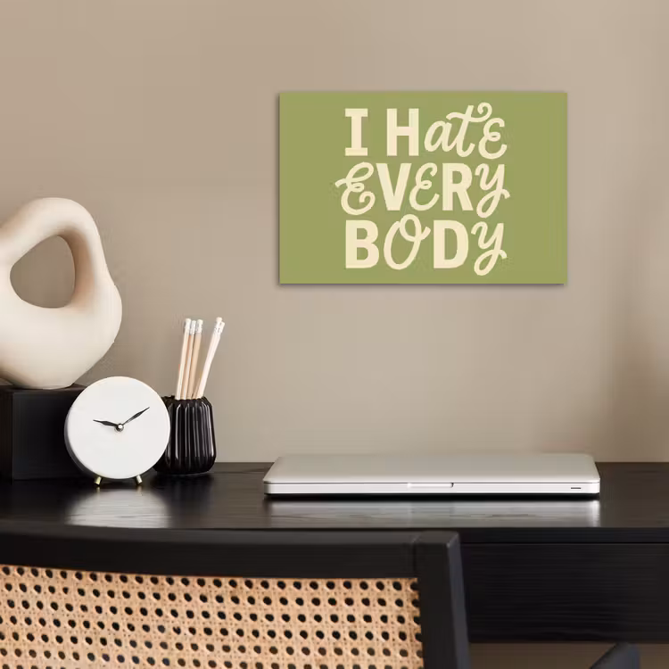I hate everybody - Groen - Retro poster papier klein -sfeer1