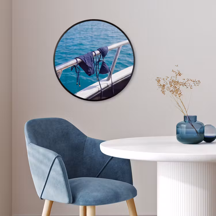 Bikini - Reling - Zee - Zomer - Blauw Fotolijst rond zonder passe partout klein -sfeer2