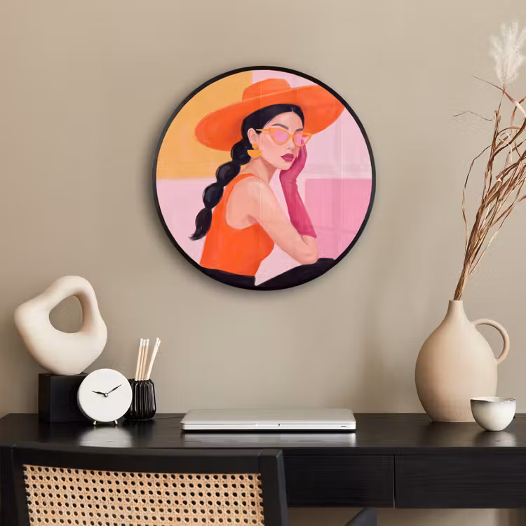 Vrouw - Hoed - Mode - Modern - Oranje Fotolijst rond zonder passe partout klein -sfeer1