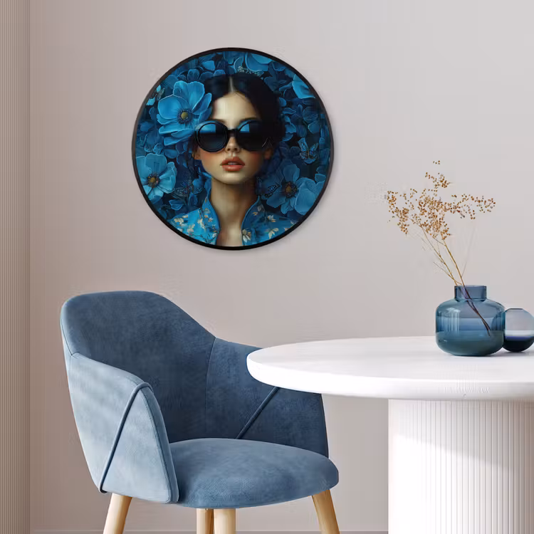 Vrouw - Bloemen - Blauw - Aesthetic - Luxe Fotolijst rond zonder passe partout klein -sfeer2