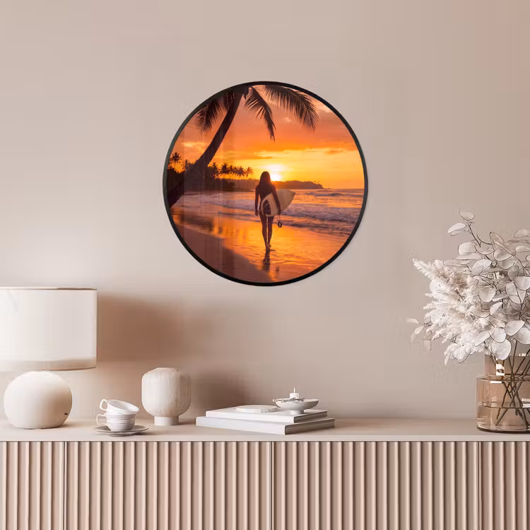 Vrouw - Surfplank - Strand - Zonsondergang - Oranje Fotolijst rond zonder passe partout klein -sfeer3