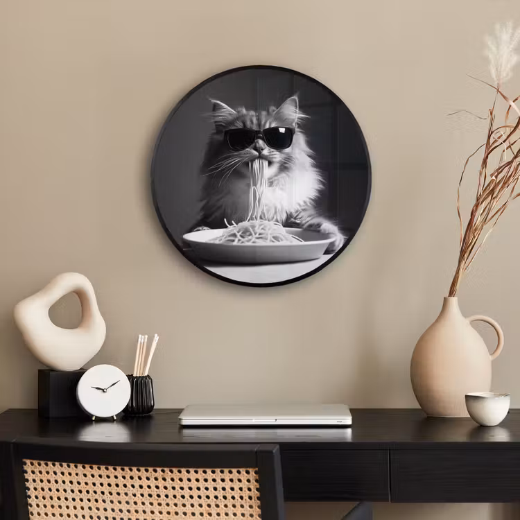 Langharige kat - Zonnebril - Spaghetti - Humor - Zwart - wit Fotolijst rond zonder passe partout klein -sfeer1