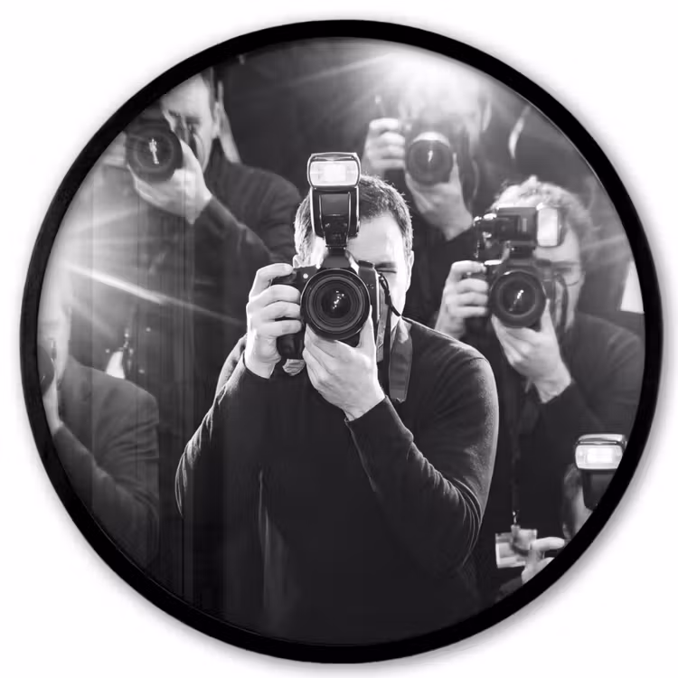 Mensen - Camera - Flitslicht - Zwart-wit - Media Fotolijst rond zonder passe partout klein -3d