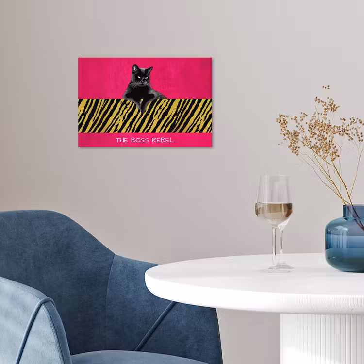 Kat - Baas - Roze - Tijgerprint poster papier klein -sfeer3