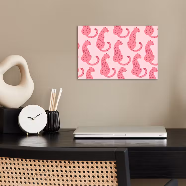 Kat - Gevlekt - Dieren - Patroon - Roze poster papier klein -sfeer1